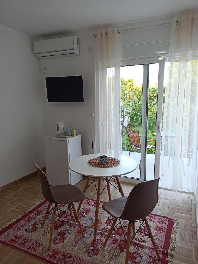 Lastva Holliday Rooms Budva Exterior photo