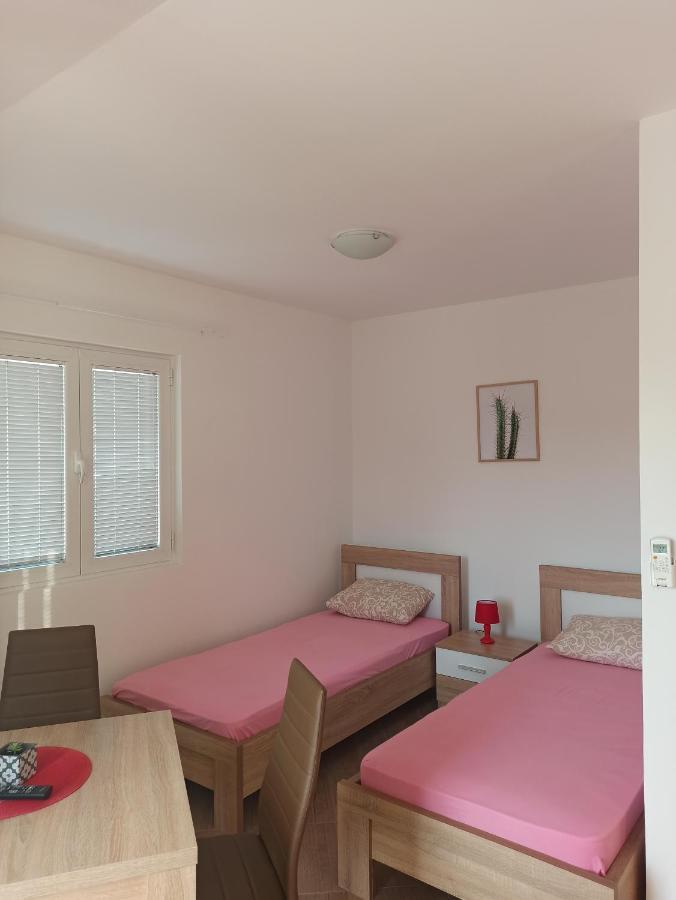 Lastva Holliday Rooms Budva Exterior photo