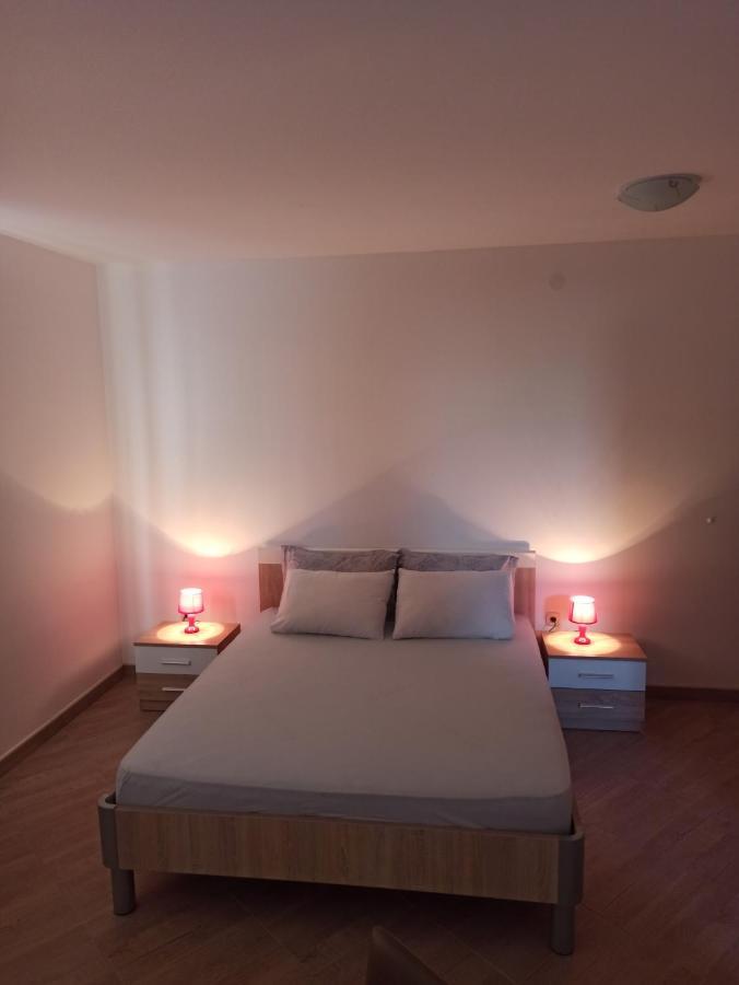 Lastva Holliday Rooms Budva Exterior photo
